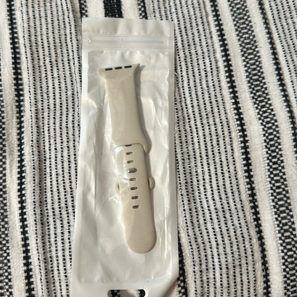 Apple Watch 40mm bands never been used